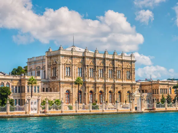 Dolmabahce Palace Skip-The-Line-Ticket With Audio Guide